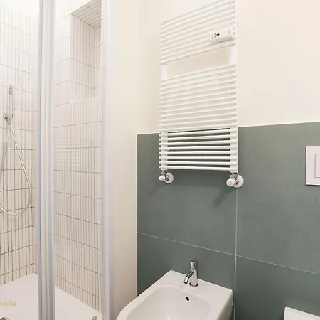 Apartamento Navigli House, Trilocale Con Vista Fiume Milão